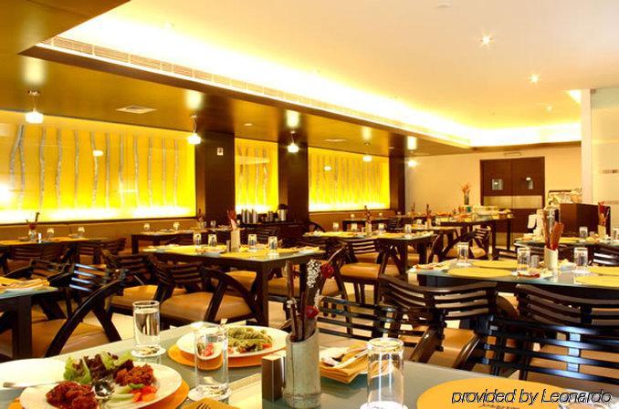 Octave Hotel - Double Road Bangalore Restaurant bilde